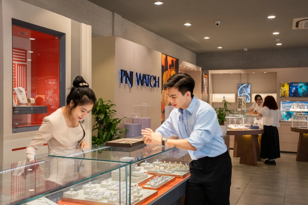 Giá vàng thế giới tăng mạnh trước thềm đối thoại thương mại Mỹ - Trung Quốc