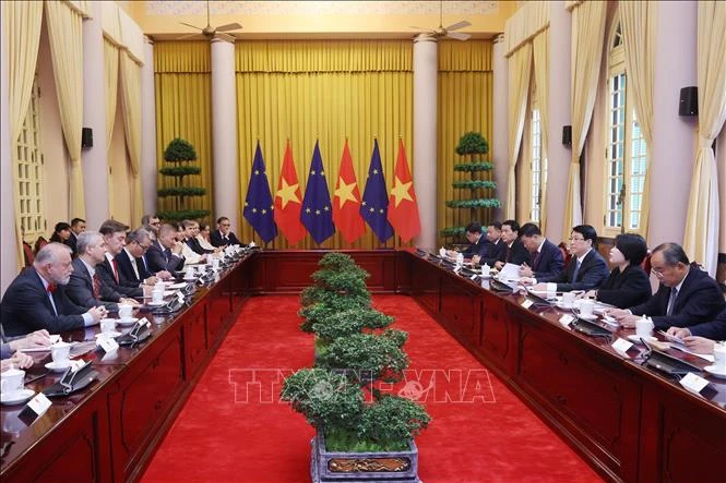 chu-tich-nuoc-luong-cuong-tiep-dai-su-eu-va-cac-nuoc-thanh-vien.jpg