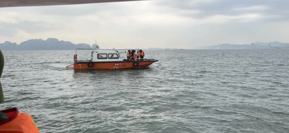 Thủ tướng Lào chia buồn với Việt Nam vụ lật thuyền du lịch tại Vịnh Hạ Long