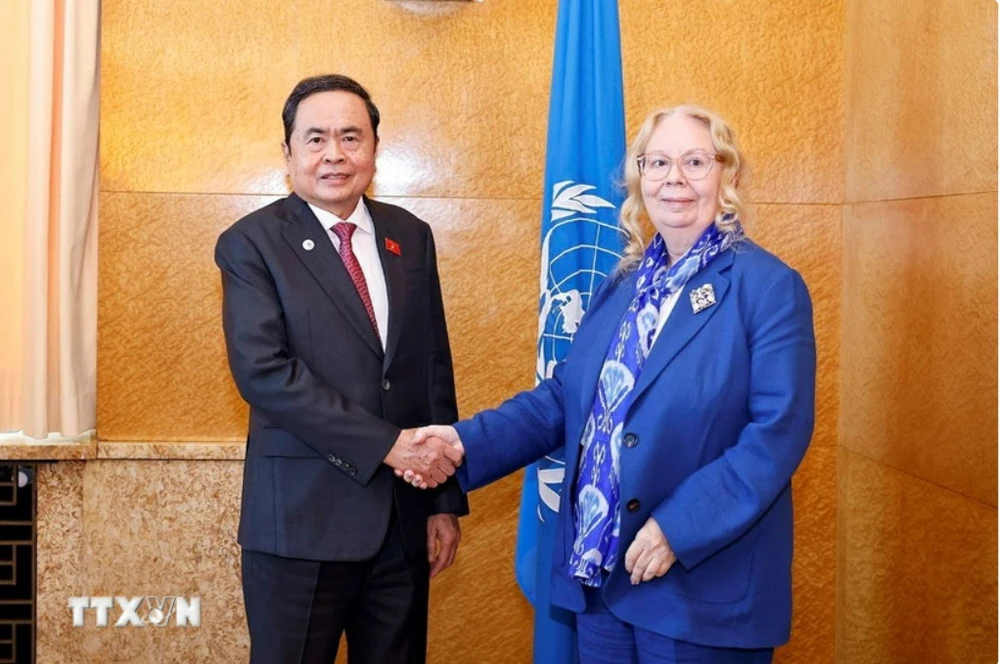 Chủ tịch Quốc hội gặp Tổng Giám đốc Văn phòng Liên hợp quốc tại Geneva