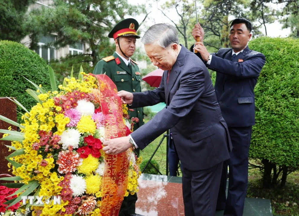 Tổng Bí thư Tô Lâm dự Lễ khánh thành tượng Chủ tịch Hồ Chí Minh tại Triều Tiên