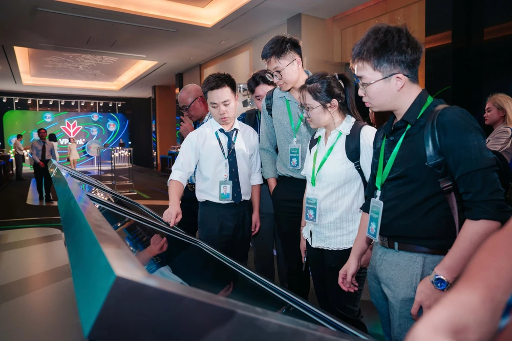 Lý do thị trường chứng khoán Việt Nam chứng kiến nhiều đợt chào bán cổ phiếu khủng