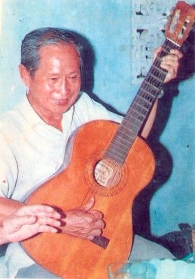 Nhạc sĩ Châu Kỳ