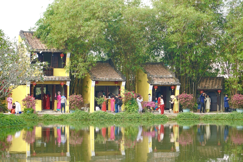 2.2- Bao-tang-Ao-dai.jpg