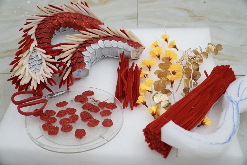 6 -thap-qua-hinh-rong.JPG