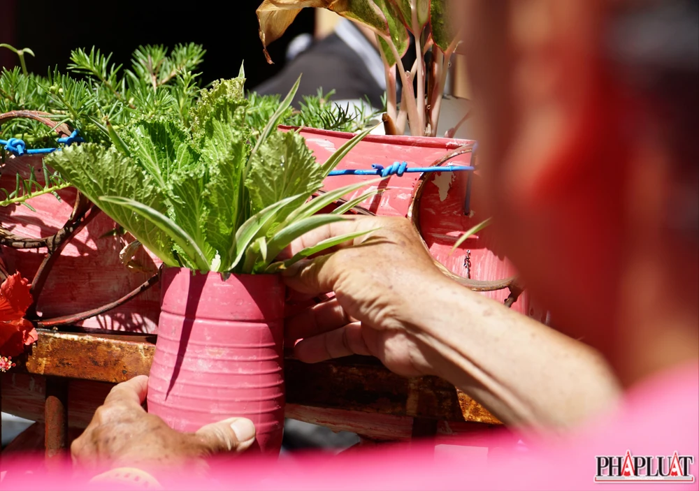  14 -can-nha-mau-hong.jpg