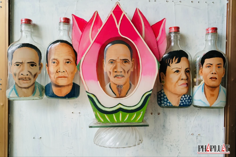 14.1. - chan-dung-trong-chai .jpg