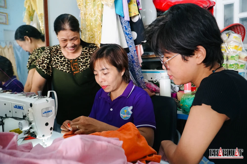 7 -tiem-may-nghia-tinh .jpg