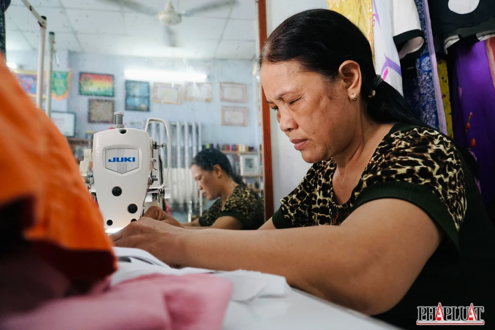 8 -tiem-may-nghia-tinh .jpg