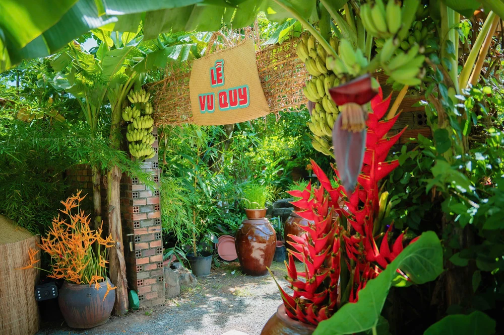 10 -chiec-cong-cuoi .jpg