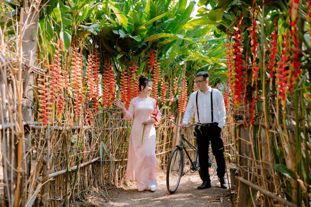 3 -chiec-cong-cuoi .jpg