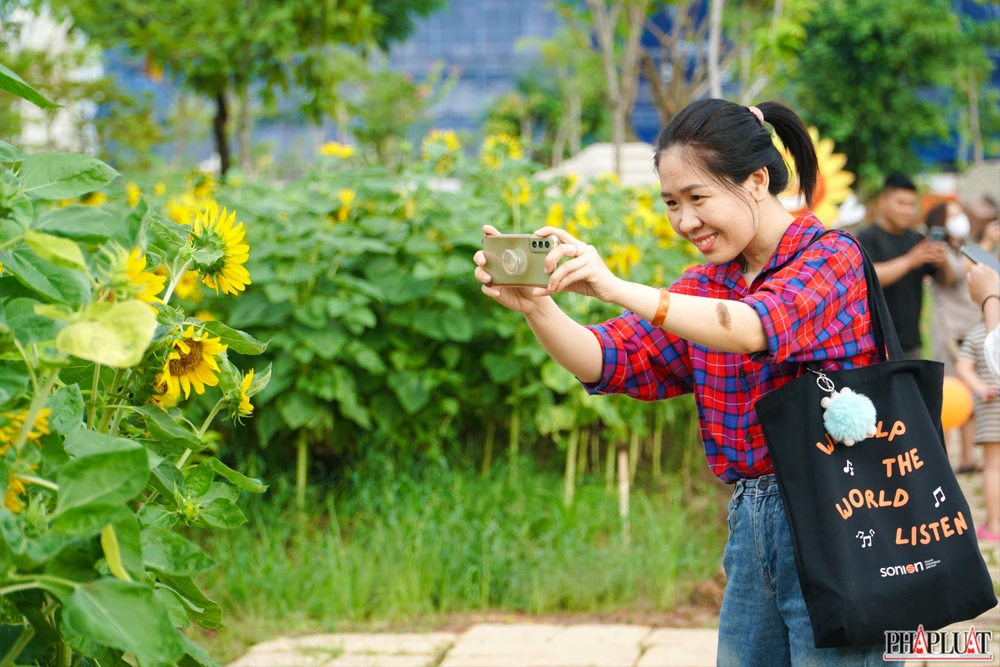 2 cong-vien-bo-song-sai-gon .jpg