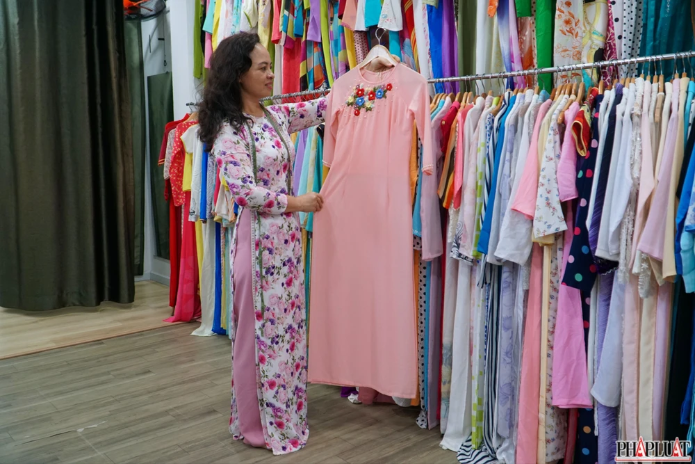 16 -ao-dai-0-dong.jpg