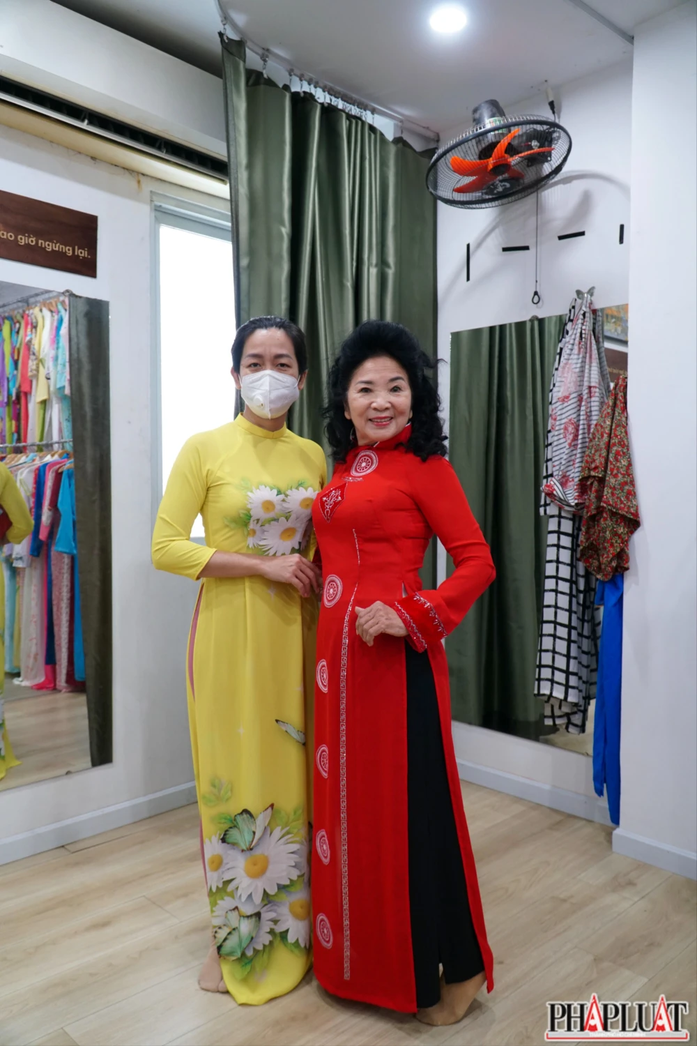 18 -ao-dai-0-dong.jpg