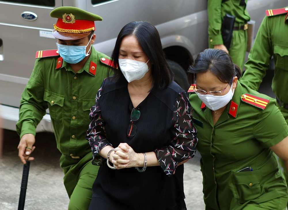 Bị cáo Bùi Thị Lệ Phi.