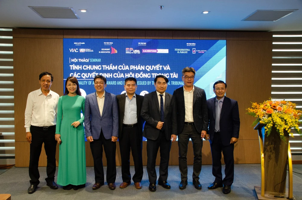 Các diễn giả tại hội thảo. Ảnh: THẾ GIANG