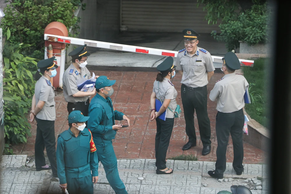 Chấp hành viên thi hành án cũng đã có mặt tại khu vực cưỡng chế