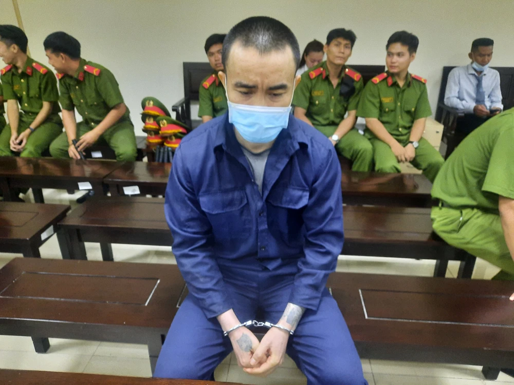 Phía bị hại xin giảm nhẹ vẫn không 'cứu' được bị cáo Trần Huy thoát án tử hình. Ảnh: MINH CHUNG