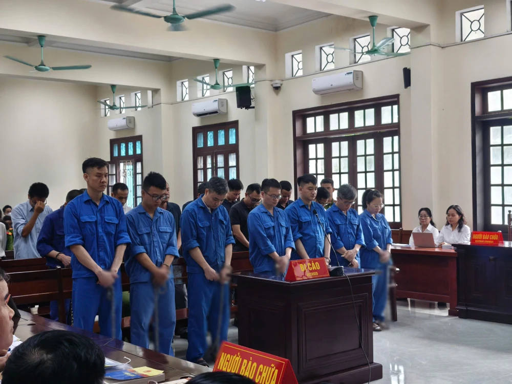 cán bộ hải quan Hải Phòng.jpg