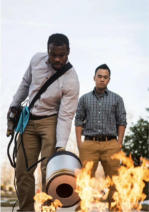 Cách chữa cháy bằng âm thanh bass ảnh 1