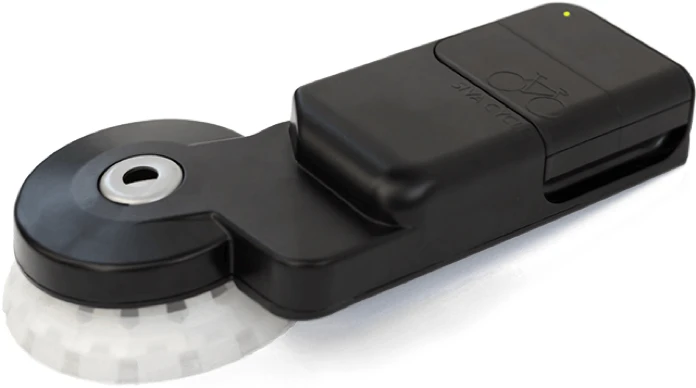 Sạc pin smartphone bằng cách đạp xe đạp ảnh 1