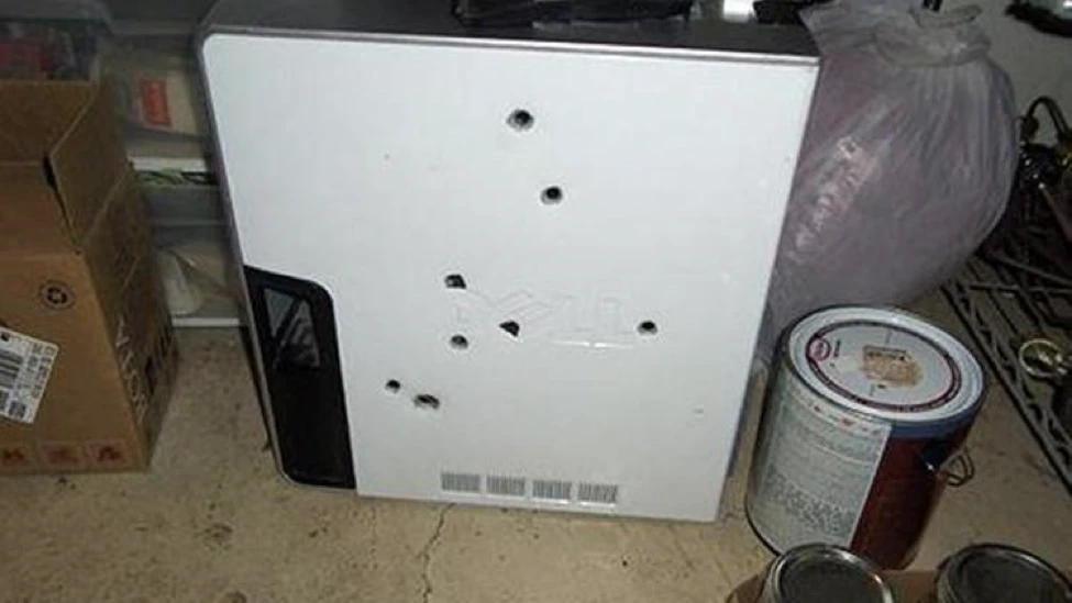 Xả súng tới tấp vì lỗi màn hình xanh ảnh 1