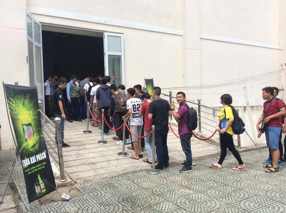 GPL Mùa Hè 2015: Cuồng nhiệt trong ngày khai mạc giải đấu ảnh 1