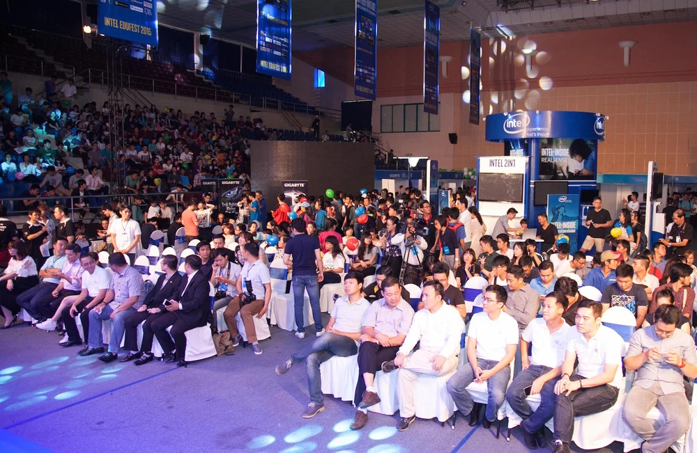 Ngày hội Intel Edufest 2015 chính thức được khai mạc ảnh 2 Ngày hội Intel Edufest 2015 chính thức được khai mạc ảnh 2