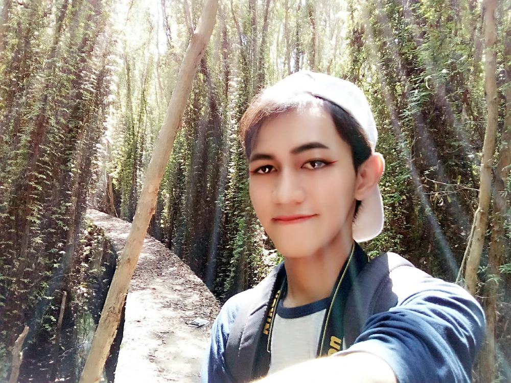 Cộng đồng phát sốt với trào lưu chế ảnh ‘soái ca’ ảnh 4