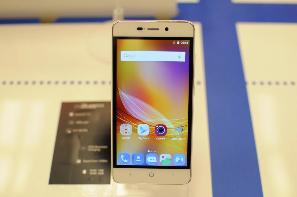 ZTE ra mắt hàng loạt smartphone đỉnh cho năm 2016 ảnh 6