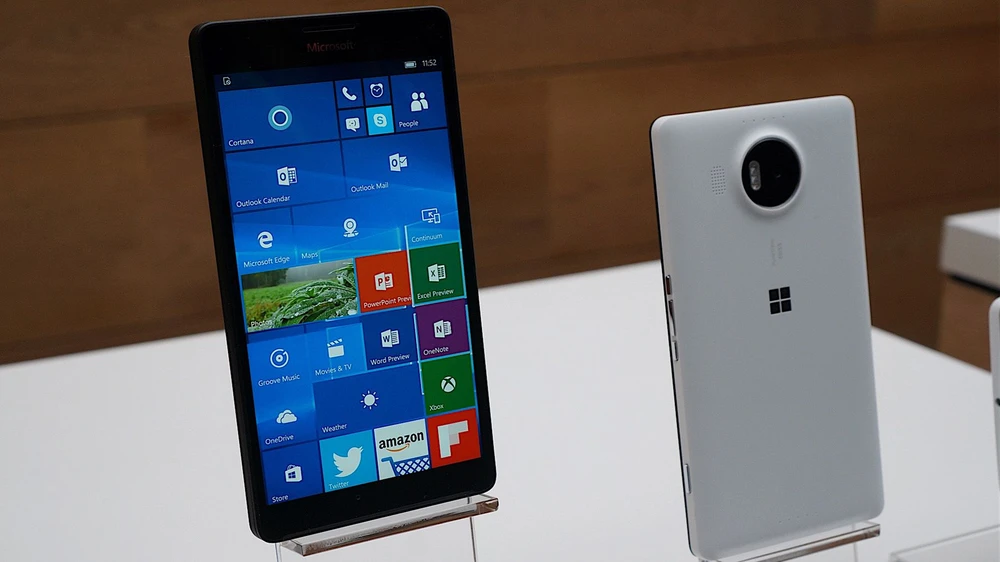 Lumia 950 & 950 XL - Xóa nhòa khoảng cách ảnh 1