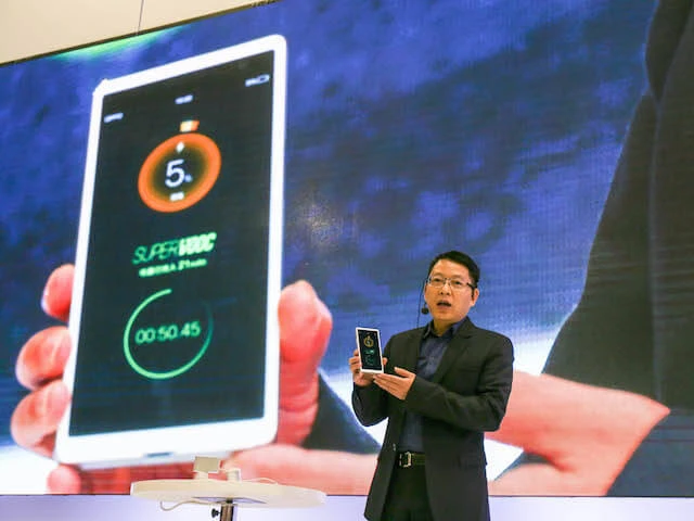 Xuất hiện công nghệ sạc đầy pin trong vòng 15 phút ảnh 1