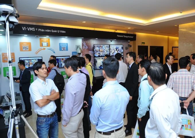 Panasonic ra mắt dòng C-Series và giải pháp Camera trọn gói ảnh 1