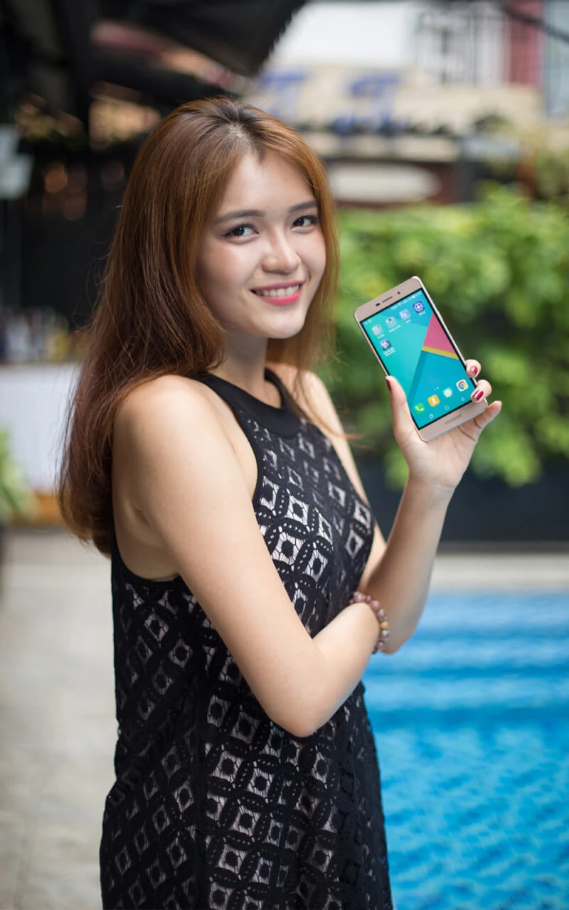 Tự sướng đã hơn với Coolpad Sky 3