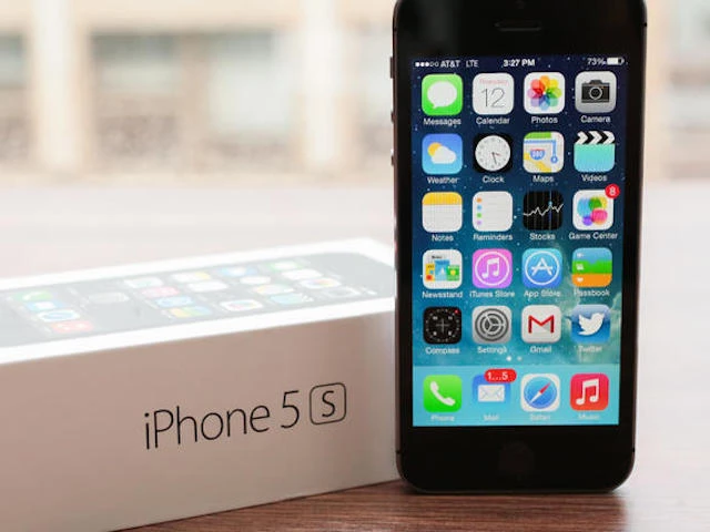 iPhone 5s giảm giá dịp cuối tuần
