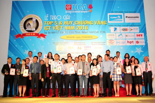 Lễ trao giải top và huy chương vàng