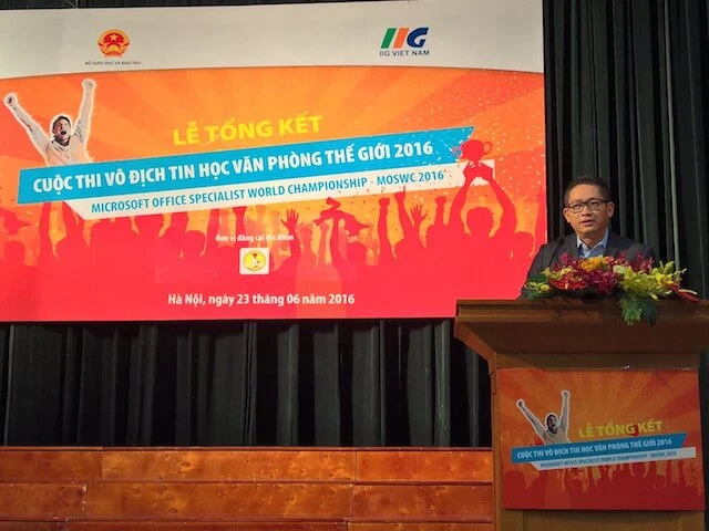 Ông Vũ Minh Trí phát biểu tại sự kiện vô địch tin học văn phòng thế giới tại Việt Nam