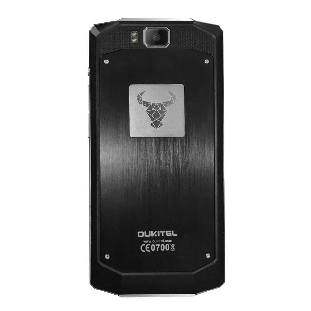 Oukitel K10000 có kiểu dáng mạnh mẽ và bền bỉ