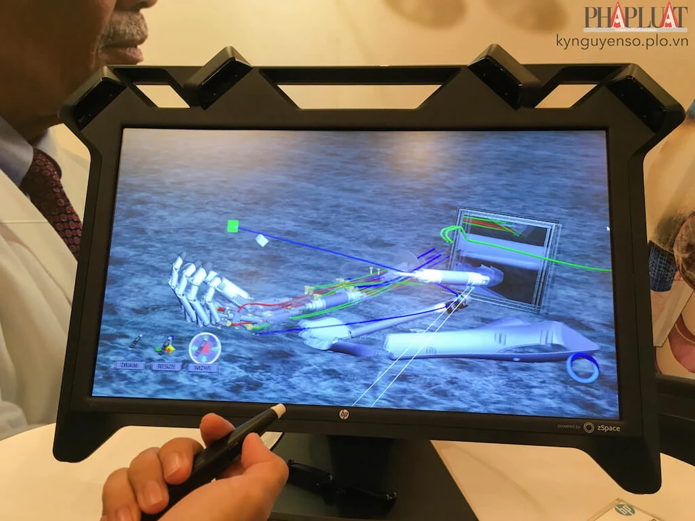 Màn hình thực tại ảo HP Zvr 23.6 inch Vitual Relity