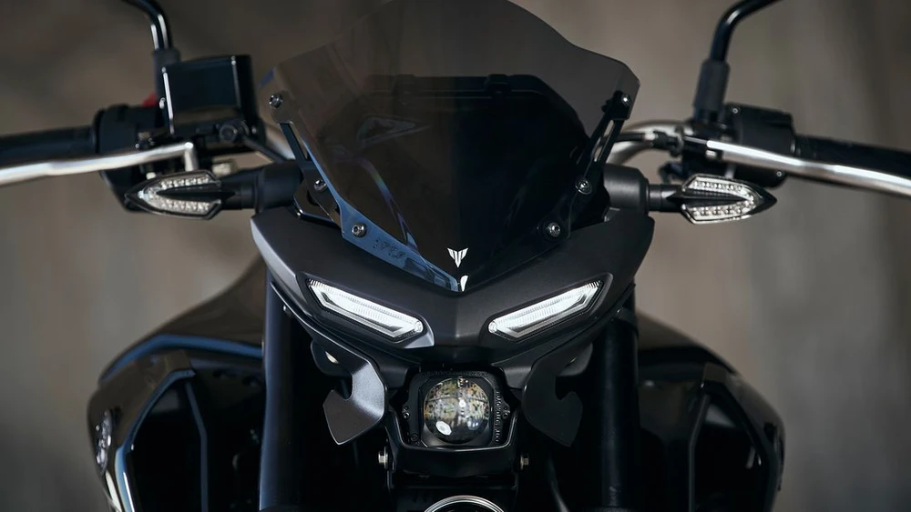 dau-den-yamaha-mt-03
