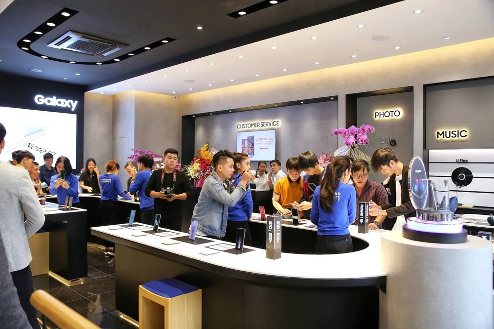 trung-tam-trai-nghiem-samsung-bien-hoa