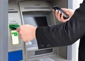 Cách khóa thẻ ATM bằng tin nhắn và ứng dụng