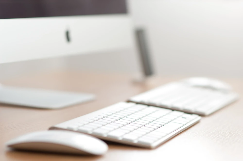 lam-sach-ban-phim-may-tinh