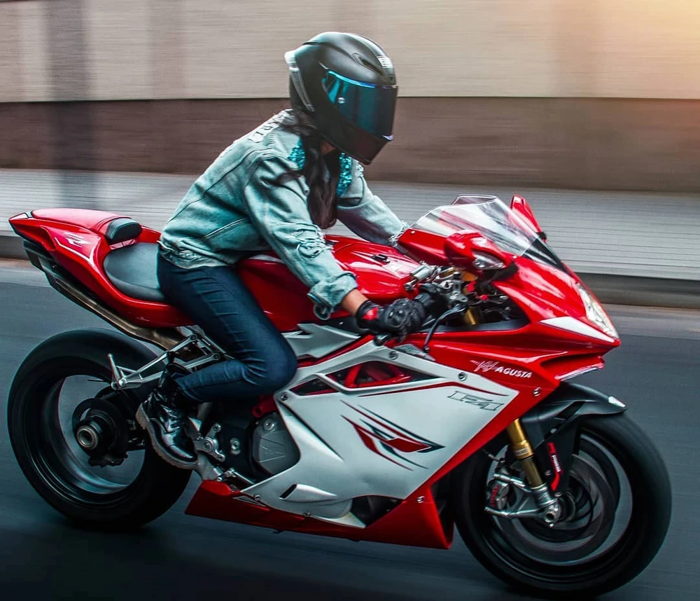 dieu-khien-xe-dung-cach