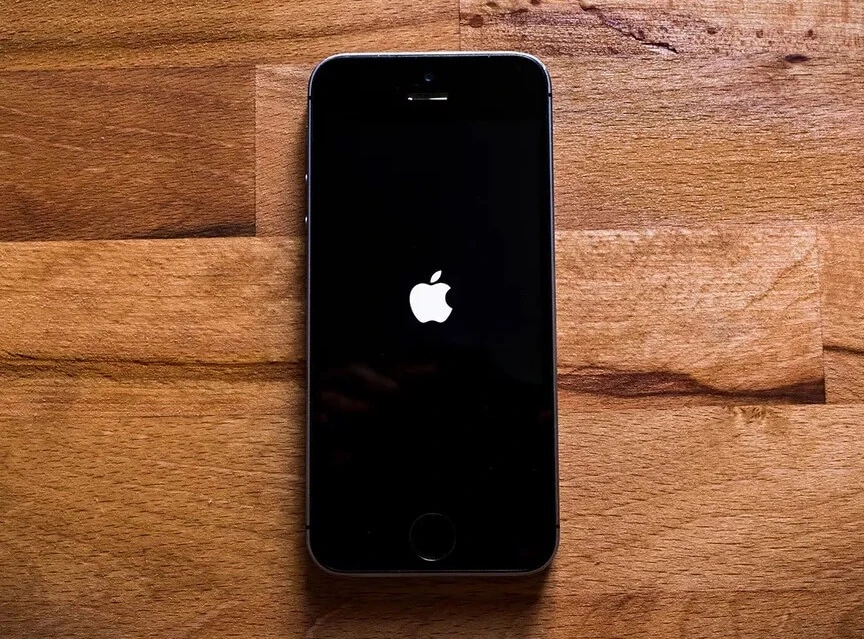 khoi-dong-lai-iphone