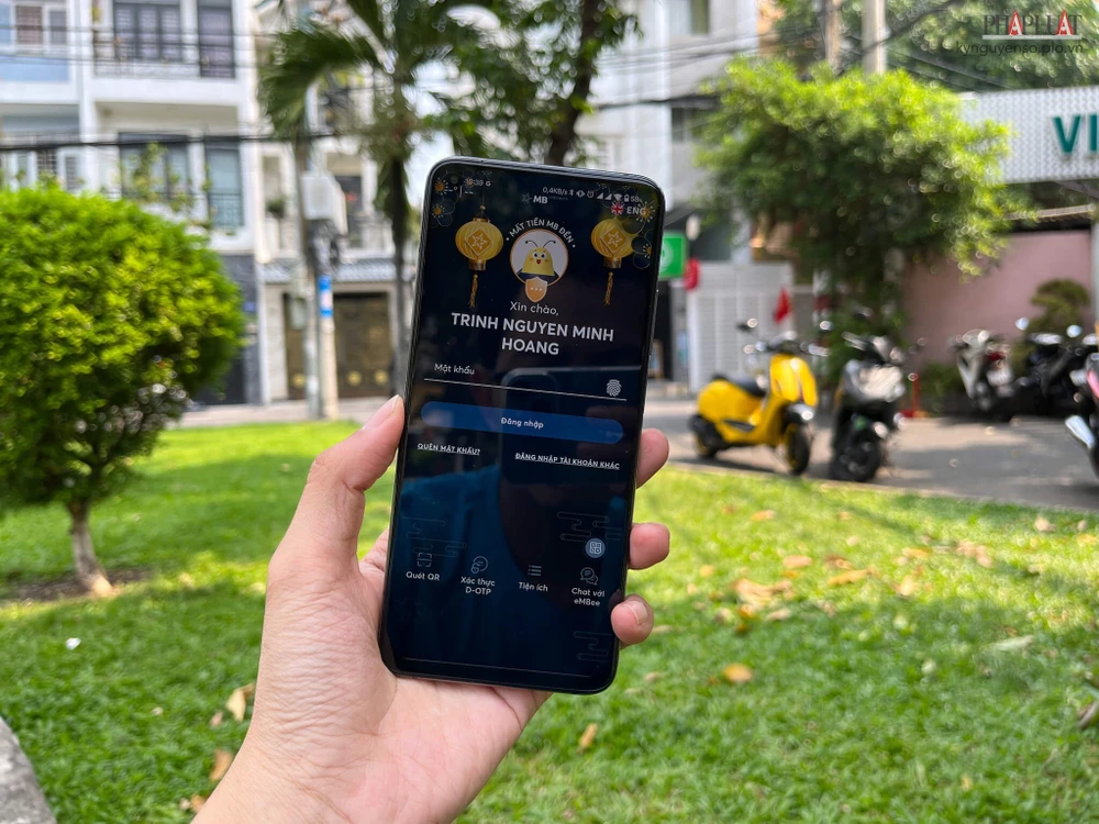 ngan-hang-dien-tu-tren-dien-thoai