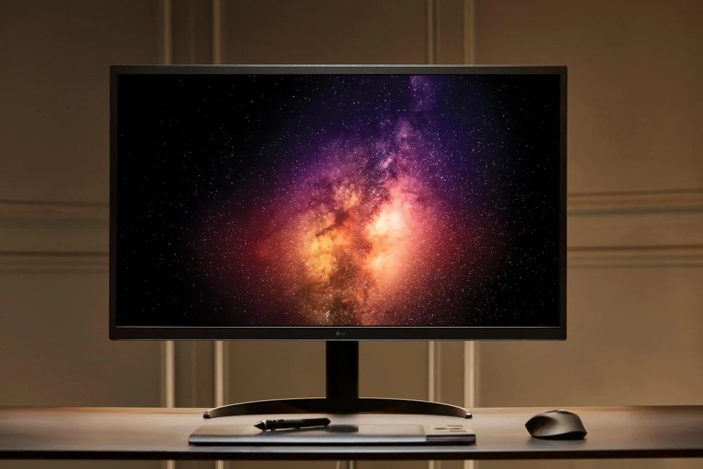 man-hinh-lg-UltraFine-Display-OLED-Pro