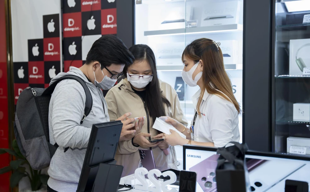 samsung-galaxy-s22-ultra-xanh-zeta