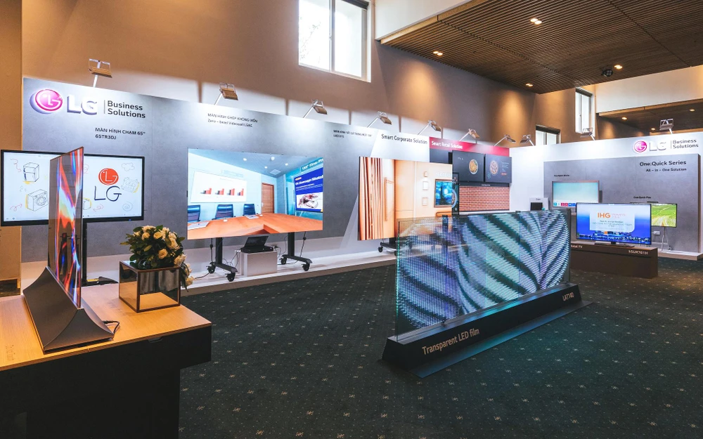 man-hinh-ghep-khong-vien