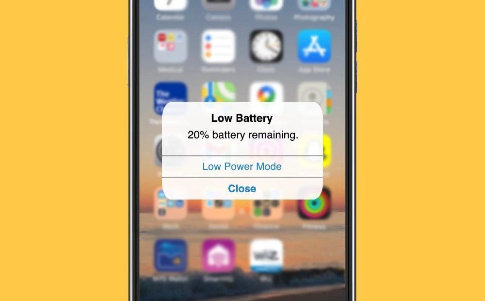 Giảm điểm trắng và bật độ sáng tự động để tiết kiệm pin. Ảnh: MINH HOÀNG
